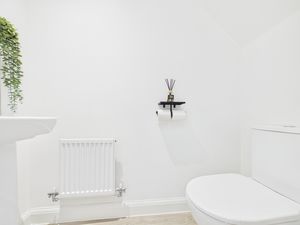 Cloakroom- click for photo gallery